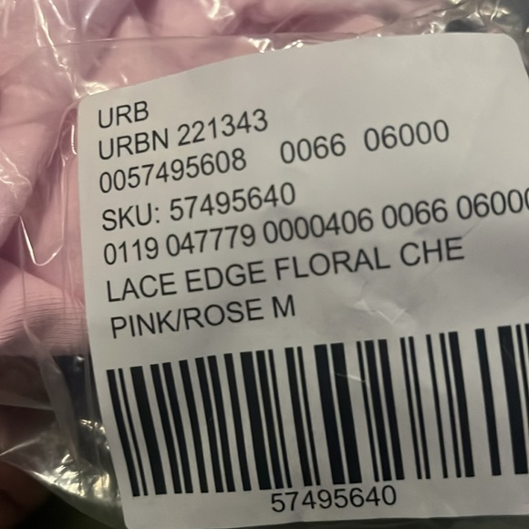 Urban Outfitters Lace Edge floral CHE PINK shirt. .  Size medium - Picture 4 of 4